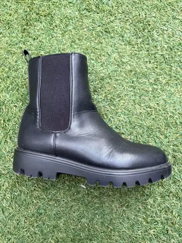 사이드 고어 블랙 부츠