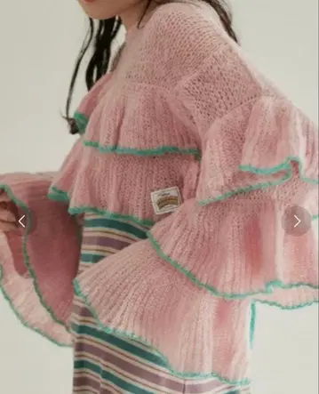 HELLO.SANFRANCISCO 프릴 레이스업 니트