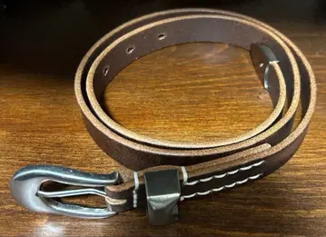 브라운 가죽 벨트