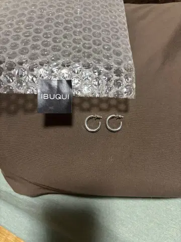 IBUQUI 실버 후프 귀걸이