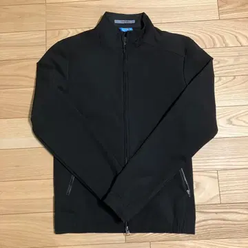 새상품급 SWRVE 트랙 자켓 블랙 S 사이즈