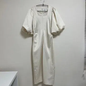 유 바이스픽 앤 스팬 롱 원피스