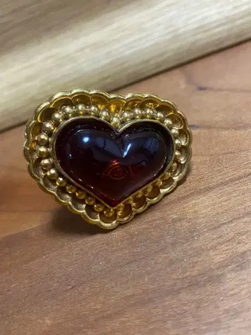 MADARANINGEN 빨간 하트 반지