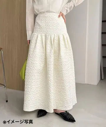 화이트 플레어 스커트 사이즈 36