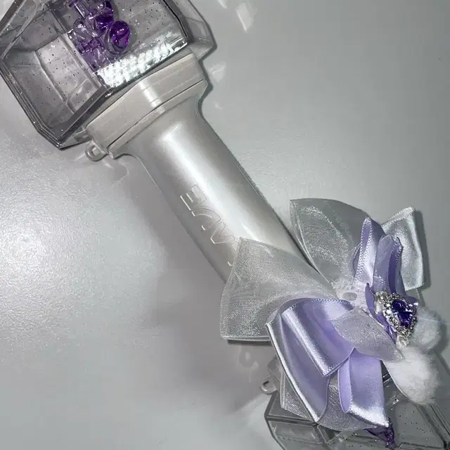 플레이브 응원봉 아뵹 풀박스 (직거래가능)