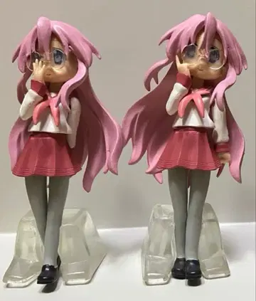 러키스타 타카라 미유키 피규어 Ver. 다름 2체 세트