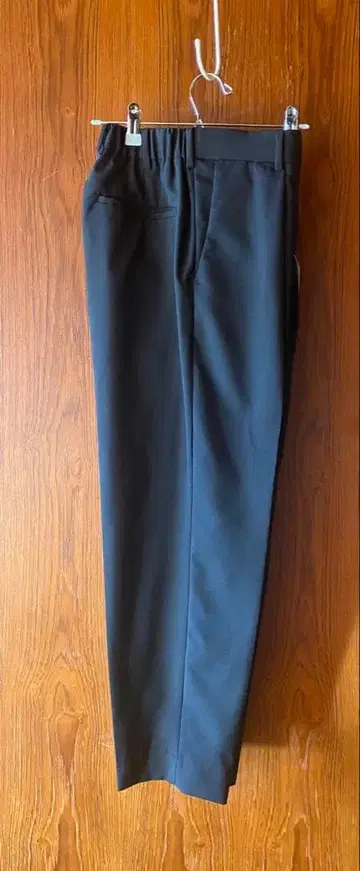 MARKAWARE FRONT PLEATS PEGTOP