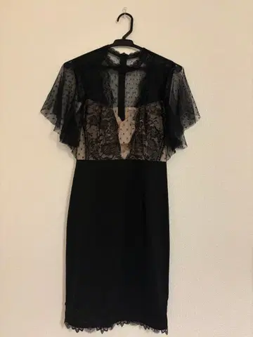 블랙 레이스 도트 디자인 드레스