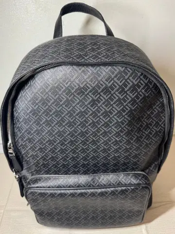 블랙 패턴 백팩