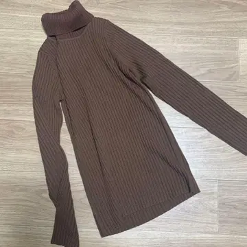 무인양품 터틀넥 워셔블 스웨터