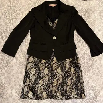 레이스 스커트와 자켓 세트