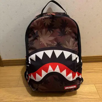 SPRAYGROUND 샤크 디자인 백팩