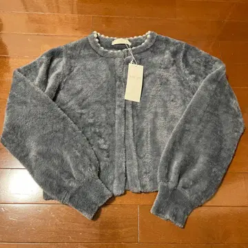 펄 넥라인 크롭 가디건 anysis 새상품 그레이