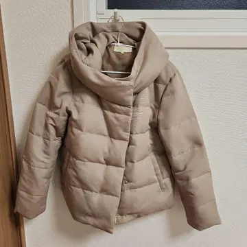 BEAMS HEART 베이지 다운 자켓 M 사이즈