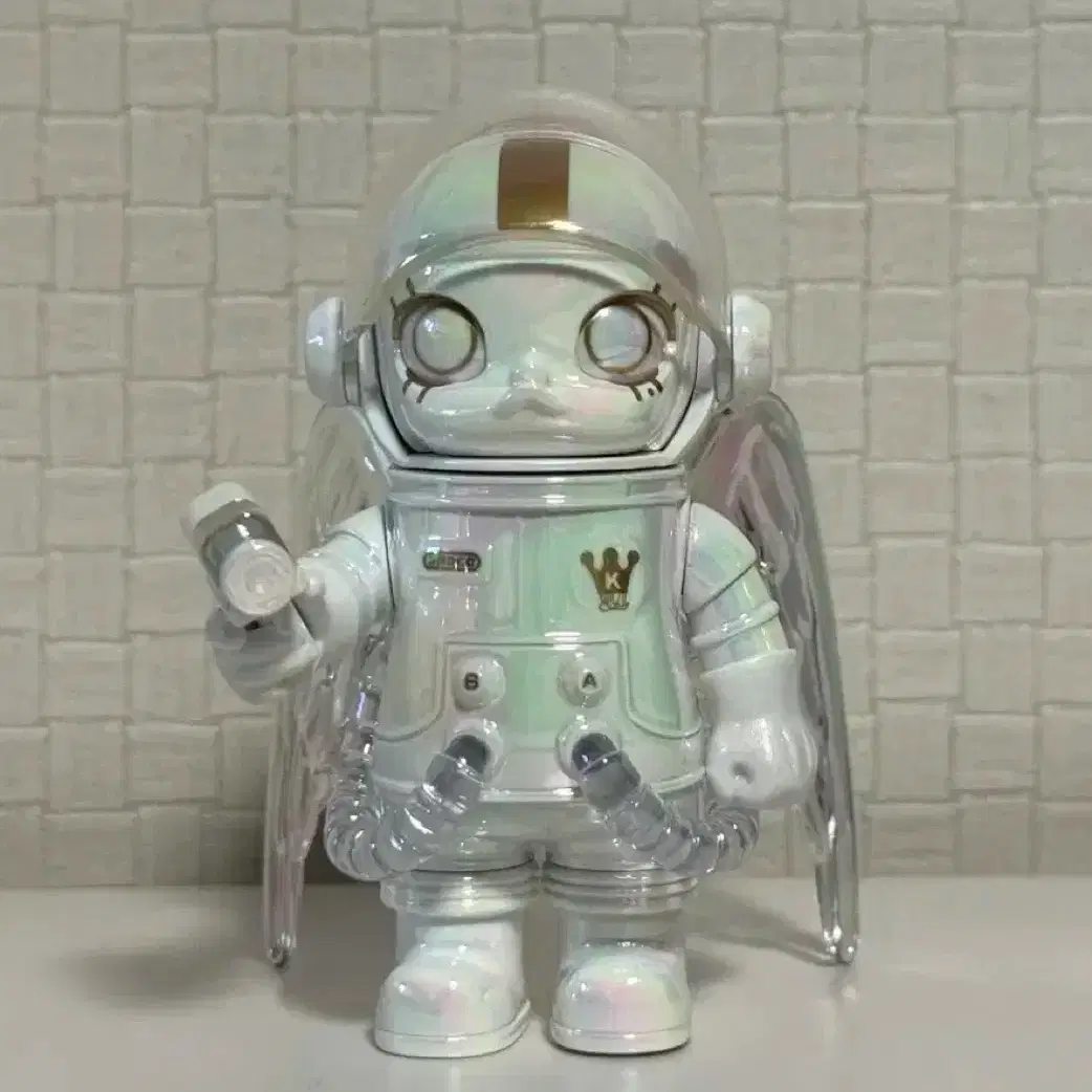 Unopened) Popmart Mega Space Molly Series 4 100% Secret Angel