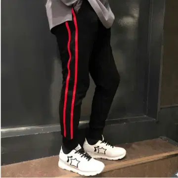 새상품급 BALR. / taped straight sweatpants