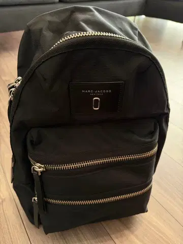 MARC JACOBS 블랙 백팩
