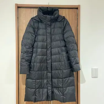 23구 다운 페더 코트 M 사이즈 블랙 컬러 경량