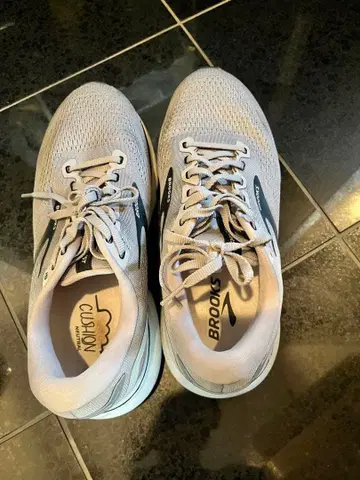 BROOKS GHOST 러닝화 그레이 sw26.5