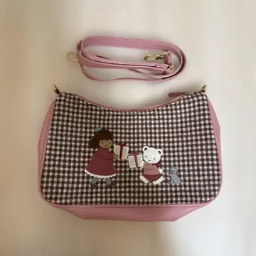 패밀리아 숄더백