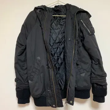 블랙 다운 자켓 사이즈 1