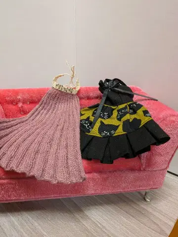 크리스마스에 어떠세요? 플레어 드레스와 니트 드레스