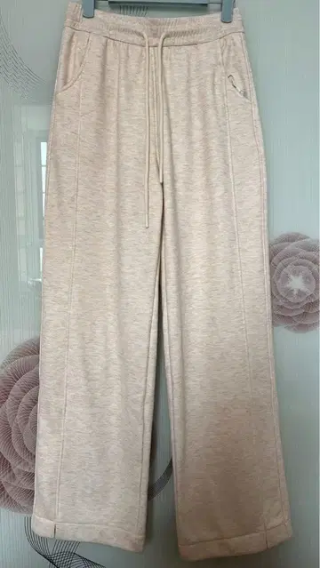 베이지 와이드 레그 스웨트 팬츠