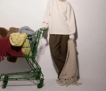 ( 새상품 ) PINUE 코쿤분또 맨투맨 ( PEACH MILK )