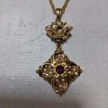 AVON 골드 플라워 모티브 목걸이