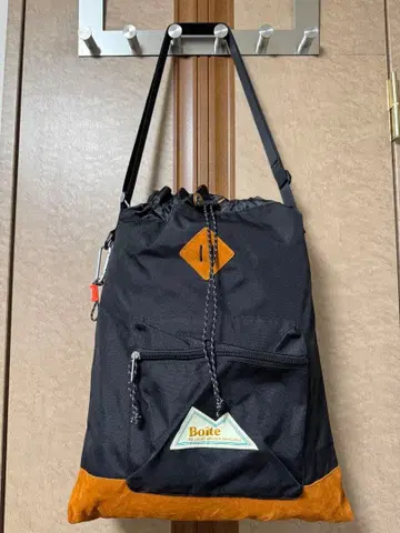 Boite 숄더백 블랙/브라운