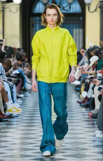 TAAKK 레더 코팅 저지 트랙 팬츠