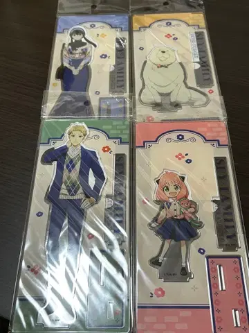 미개봉 새상품 SPY x FAMILY 아가일 아크릴 스탠드 4종 세트