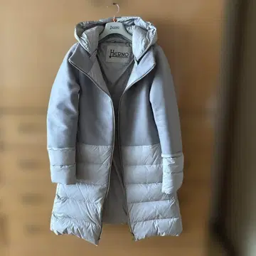 Herno 후드 부착 다운 자켓 라이트 그레이 42