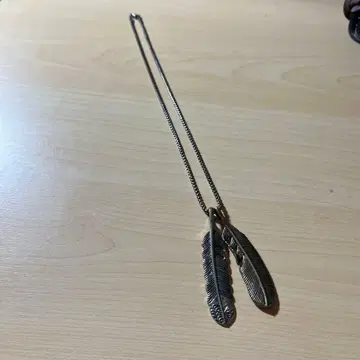 실버 페더 목걸이