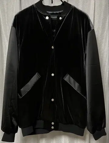 지나시스 ( JEANASIS ) 절개 빅 바시티 자켓