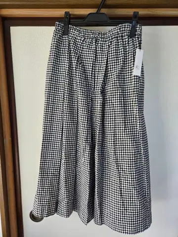 Linenya 깅엄 체크 턱 스커트