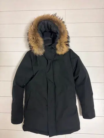 PYRENEX 블랙 다운 자켓