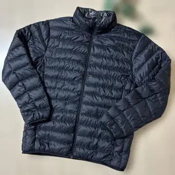 새상품급 유니클로 울트라 라이트 다운 자켓 L