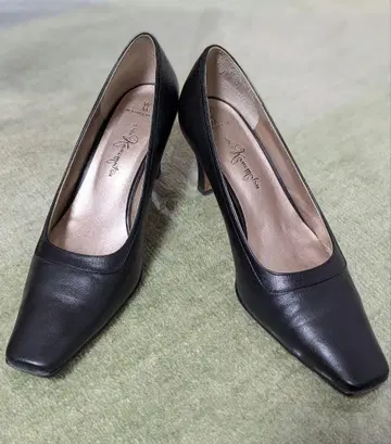 긴자 카네마츠 펌프스 24cm