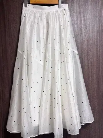 JUSGLITTY 절개 도트 시어 스커트