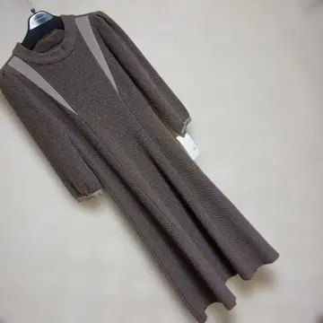 브라운 긴팔 무릎 기장 원피스 이탈리아제