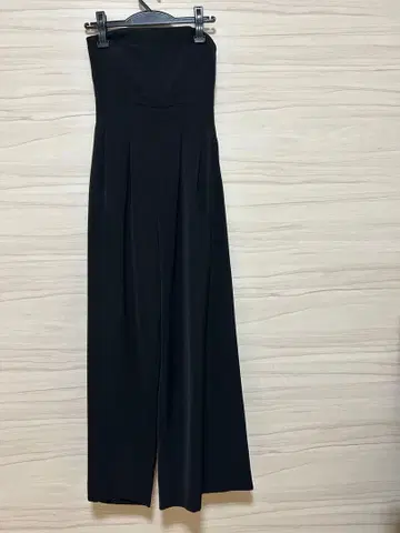 스트레이트 레그 블랙 스트랩 올인원