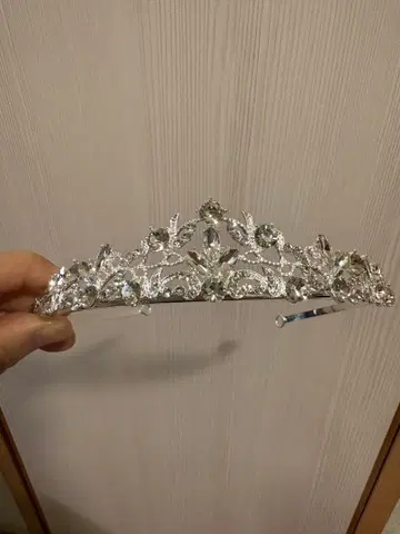 크리스탈 티아라