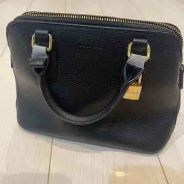 Samantha 블랙 가죽 핸드백 중형