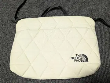 THE NORTH FACE 퀼팅 숄더백