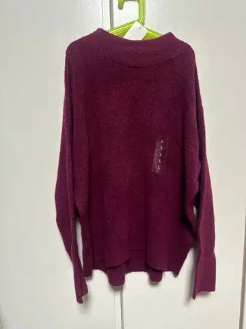 수플레얀 하이넥 스웨터 새상품