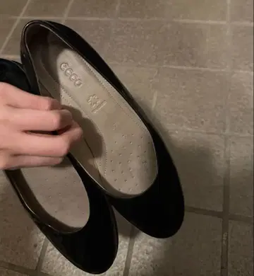 ecco 에코 플랫슈즈 에나멜 블랙