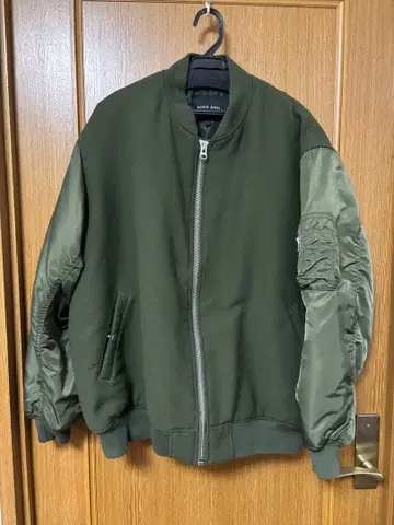 올리브 그린 MA-1 풍 플라이트 자켓