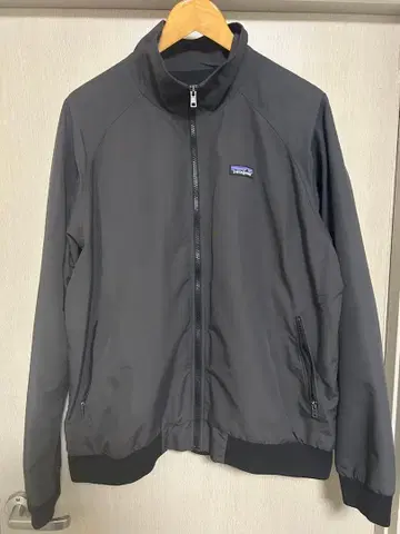 새상품급 patagonia 배기 자켓 XL 잉크 블랙 구형 모델