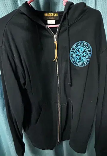 BLACK FLYS 집업 후드티 블랙